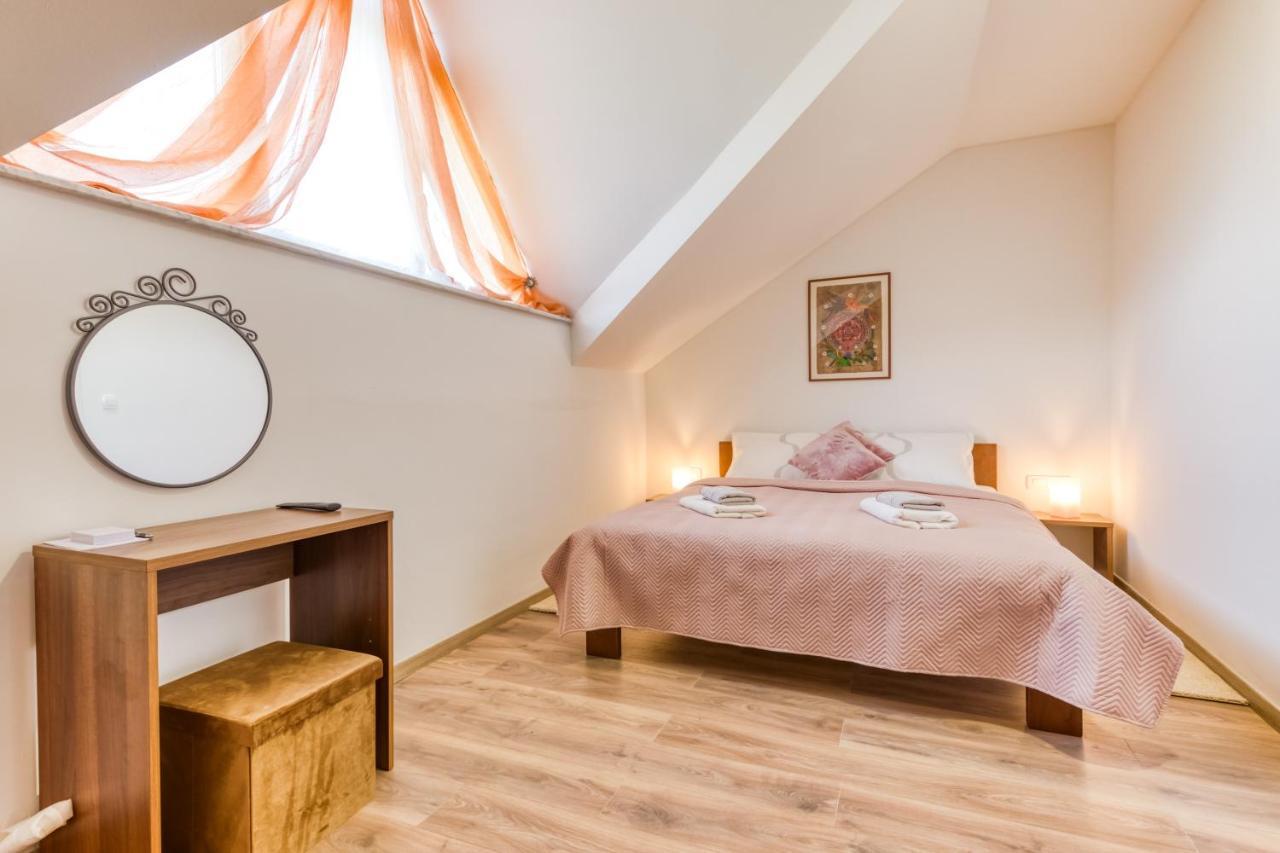 Apartmani Leptir Rakovica Dış mekan fotoğraf